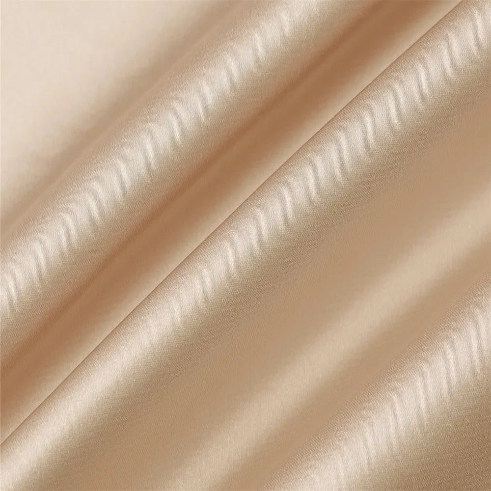 Robe en Satin avec Fente